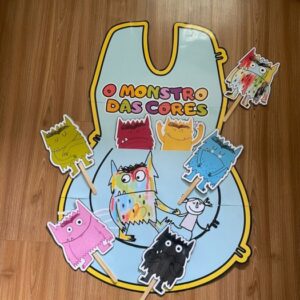 AVENTAL DE HISTÓRIA - O MONSTRO DAS CORES