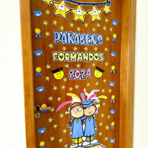 DECORAÇÃO DE PORTA FORMANDOS