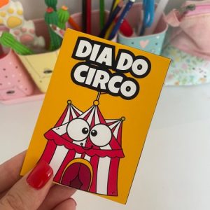 DIA DO CIRCO - LIVRO ZINE PARA COLORIR